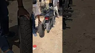 Big tyre 😈 splendor 110/90/18 install #shortvideo #modified #splendor