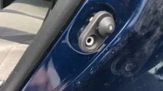 Corolla, не работает концевой выключатель двери.