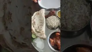 Chicken thali at hotel Bhalukaka, Kurduwadi #chicken #thali #egg #bhakri #rassa #nonveg #maharashtra