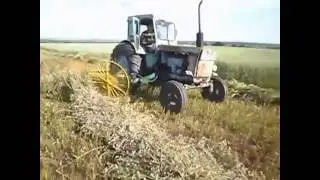 Грабли  ГВК-6 в работе