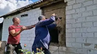 вставляем окно в самманную стену