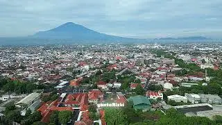 Pemandangan Gunung Ciremai dari Kota Cirebon