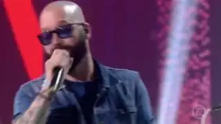 Roberto Carlos e RC Na Veia cantam sucessos da Jovem Guarda