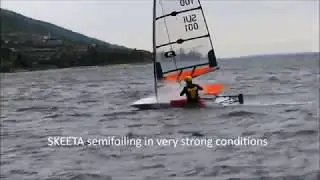 SKEETA semifoiling in strong northerly on Lake of Garda