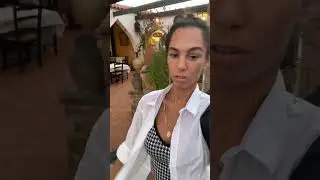 Что отличает местных греков от понаехавших туристов 🙈👍 