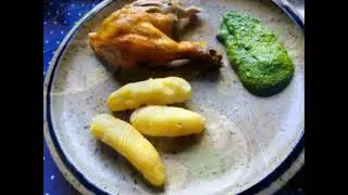 Schnippelboy  ---  Brathähnchen aus dem Römertopf mit Zitrone, Spinatpesto und Bamberger Hörnchen