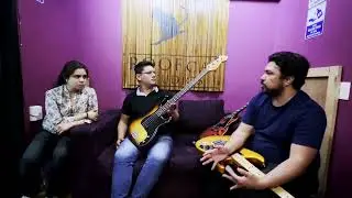 Studio Tour || Visitando Roof Cat Studios || Instrumentos