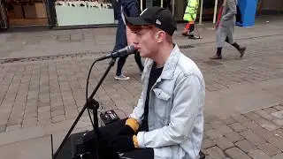 Snow Patrol - Chasing cars - Busking cover by Ginger Jamie
