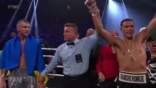 Special jewelry delivery to David Benavidez before his big fight !