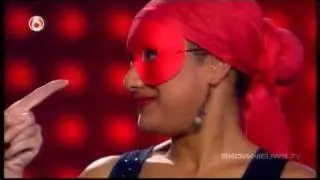 Sharon Kips - Interview Mystery Popstar Rood (Live @ SBS6 Shownieuws 08-11-2010)