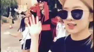 [5¾] Blackpink Park Chaeyoung ~ disneyland slowmo vlog