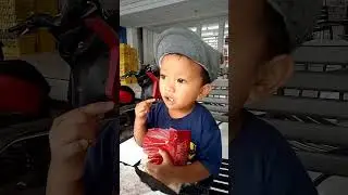 wih gantengnya oy.. oy