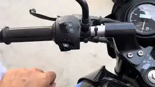 2023 bajaj pulsar 125 split seat