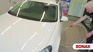 314 300 SONAX Leštící autošampon