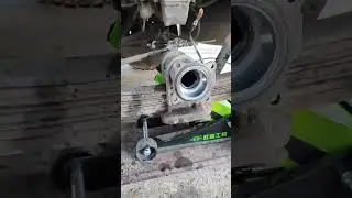 Замена сальника полуоси Тойота Хайс H200 
