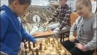 Матч фамилий. В УМНОМ КОНЕ.