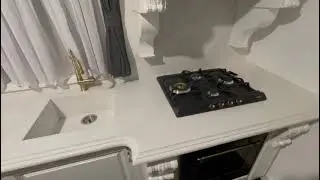 Blat de bucatarie superb si chiuveta incorporata din Quartz Compozit Calacatta Gold - STONEXPERT.ro