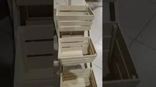Тумбы с ящиками под цветы