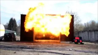 Взрыв от возгорания одного литра бензина