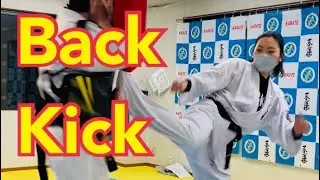 Karate Girl Back Kick 空手女子の後ろ蹴り