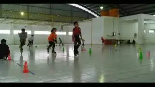 Latihan Inline Skate Bersama Sama