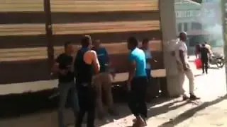 المنصورة ، البلطجية بالخرطوش ضد مسيرة الاخوان في شارع احمد ماهر 16/8/2013