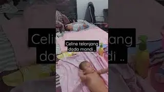 Celine telanjang dada mandi..