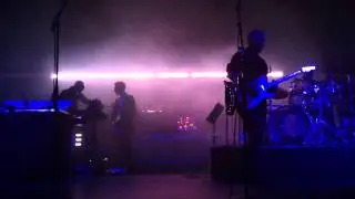 massive attack - safe from harm  @ hsbc brasil