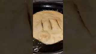 #frying #fried #asmr #puri #oil #deepfrying #subscribe #shorts #youtubeshorts #fyp #short #yummy
