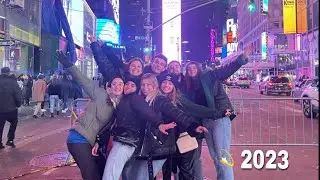 pasando año nuevo en TIMES SQUARE con amigos// 2023