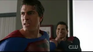 Crisis En Tierras Infinitas Hora 2/Superman VS Superman