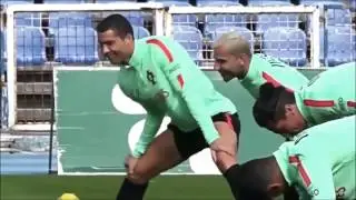 КРИШТИАНУ РОНАЛДУ ●  ВОЛШЕБНЫЕ ТРЮКИ НА ТРЕНИРОВКАХ ● ПОСМОТРИ ЧТО ОН ТВОРИТ!!!