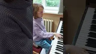 Последовательность аккордов в СИ мин. Логинова Полина 3кл.