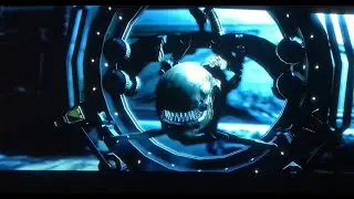 Alien vs Predator.. playing as the Alien