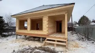 Обзор планировки одноэтажного дома 9x8 м с вальмовой крышей