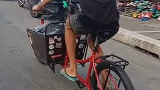 Cargo bike chase cam