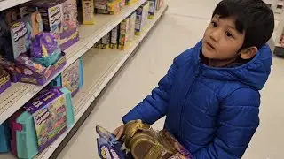 SHAMAR SHOOPING AT TARGET