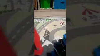 Смотрю разные предметы под увеличением.