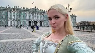 Евгения Великая совершает променад по Петрограду