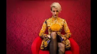 AUF DEM ROTEN STUHL | Lisa Eckhart 