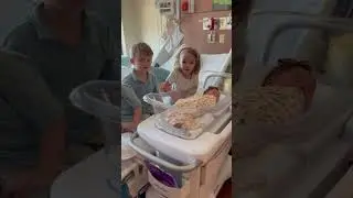 Quadruplets + Lincoln meeting baby sister #sibling #newborn #postpartum