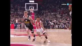 KOŠ ZA POBEDU DOS SANTOSA: Brazilac doneo pobedu Crvenoj zvezdi u poslednjim sekundama / 28.04.2024.