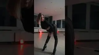 “I CARE 4U” learn this choreo ONLINE❤️‍🔥. Check out “Heels Choreos” course via link in bio. #dance