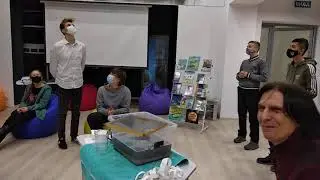 Импровизация зрителей из представления Театра Науки "Історія паперу"