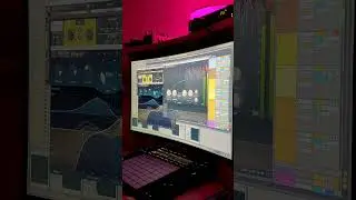 Пишу acid techno трек,  используя плагины Arturia, Fabfilter, Native Instruments #shorts