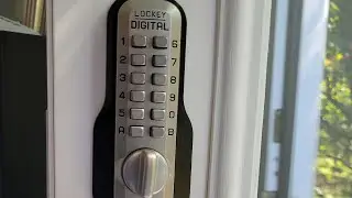 Mechanical keyless door lock