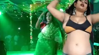 ডি জে গানের তালে তালে হট যাত্রা পালা ডান্স / Village Jatra Pala Gaan awesome.