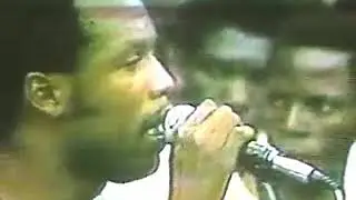 Zaiko Langa-Langa in Mokili e Changé (aut. Dindo Yogo)