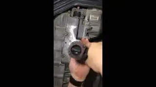 2005 Honda Pilot stiff / stuck shifter.  Easy fix!