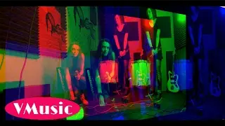 Gravitones - 8bitSword